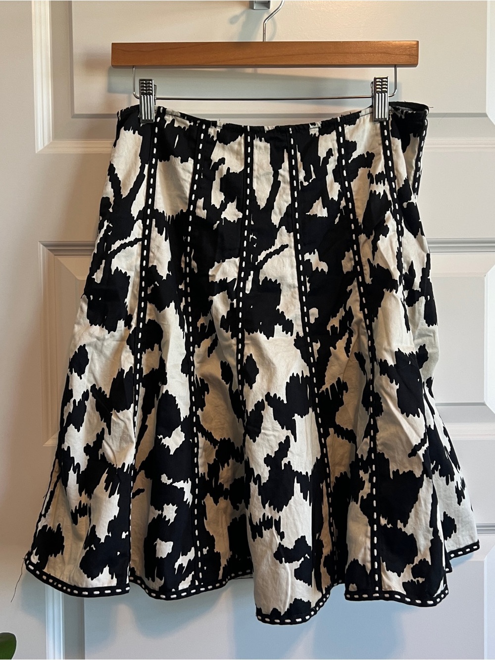 CAbi Skirt Full Size 4 - Picture 1 of 5